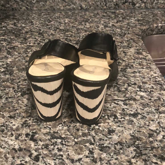 Calvin Klein Sandle NWOT - Picture 4 of 7